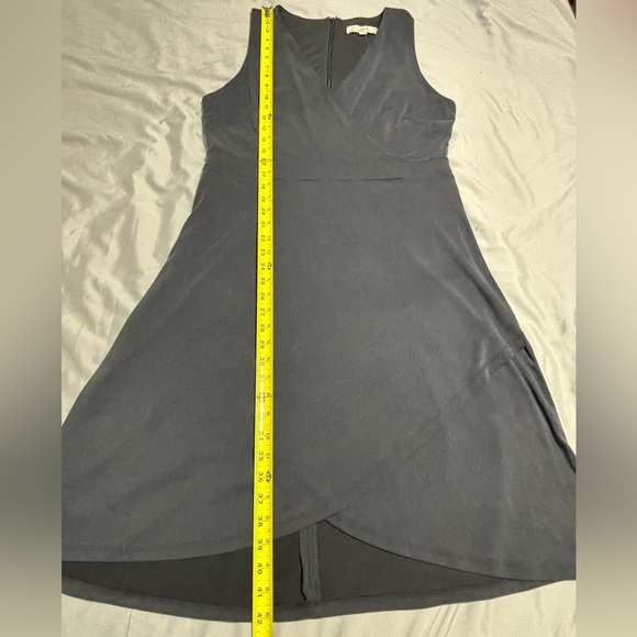 NWOT Ann Taylor LOFT Crossover V-Neck Faux Wrap Sandwashed Charcoal Dress SZ 12 - Picture 9 of 9